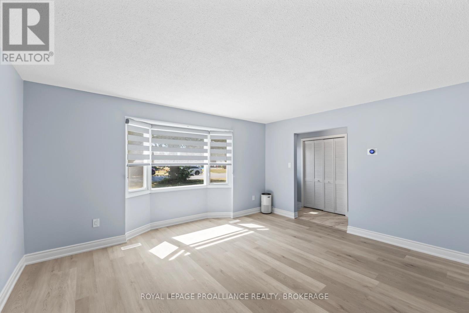 63 Old Oak Road, Kingston, Ontario  K7M 6X2 - Photo 16 - X12373295