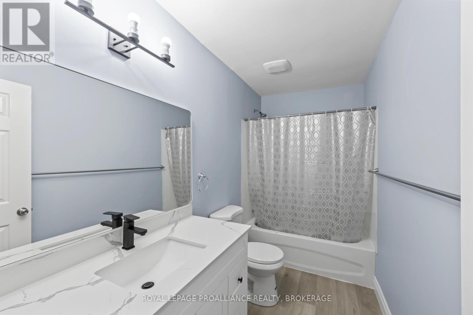 63 Old Oak Road, Kingston, Ontario  K7M 6X2 - Photo 27 - X12373295