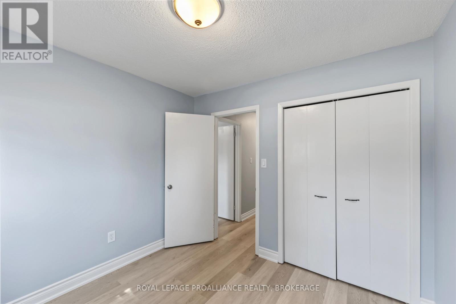 63 Old Oak Road, Kingston, Ontario  K7M 6X2 - Photo 33 - X12373295