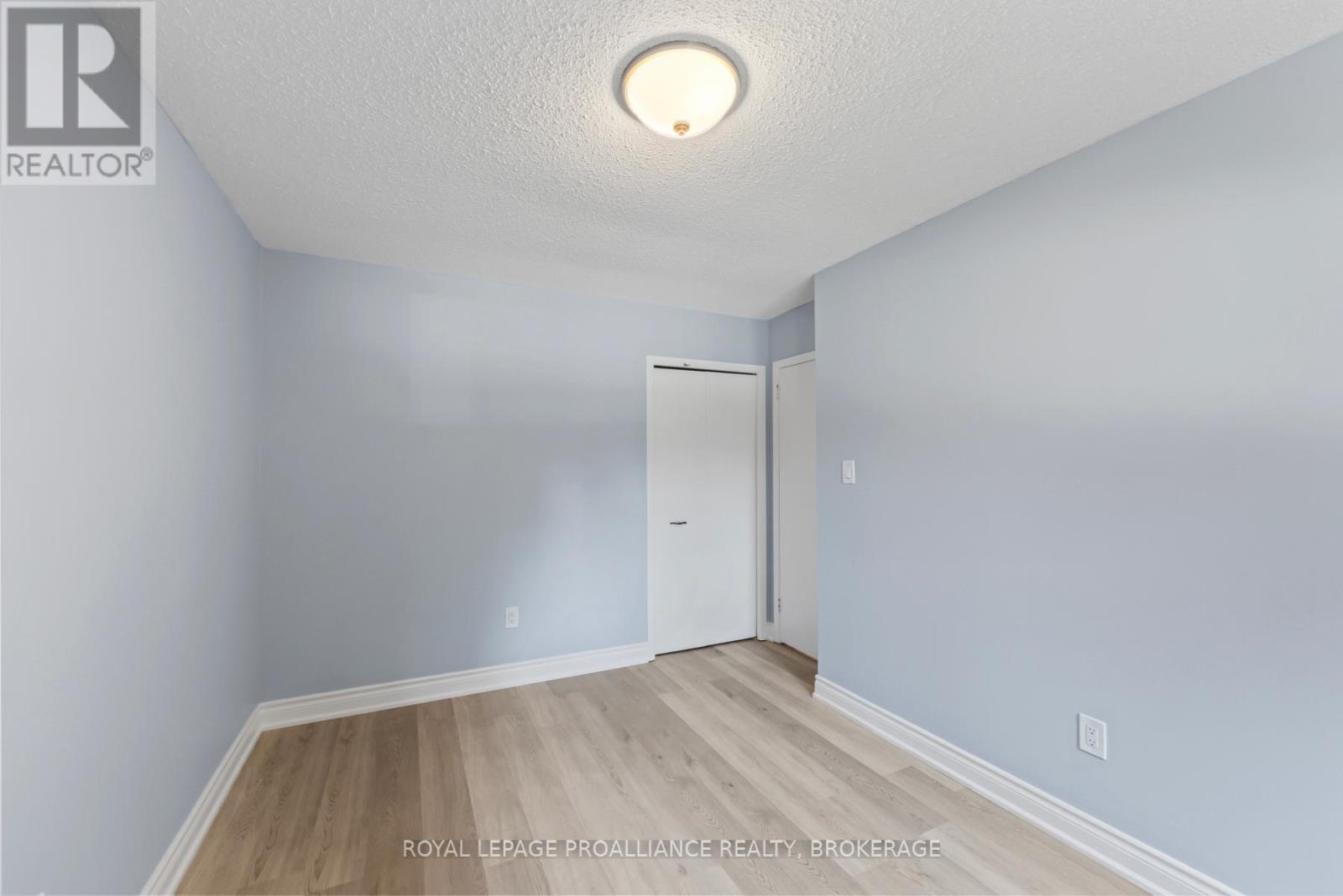 63 Old Oak Road, Kingston, Ontario  K7M 6X2 - Photo 35 - X12373295