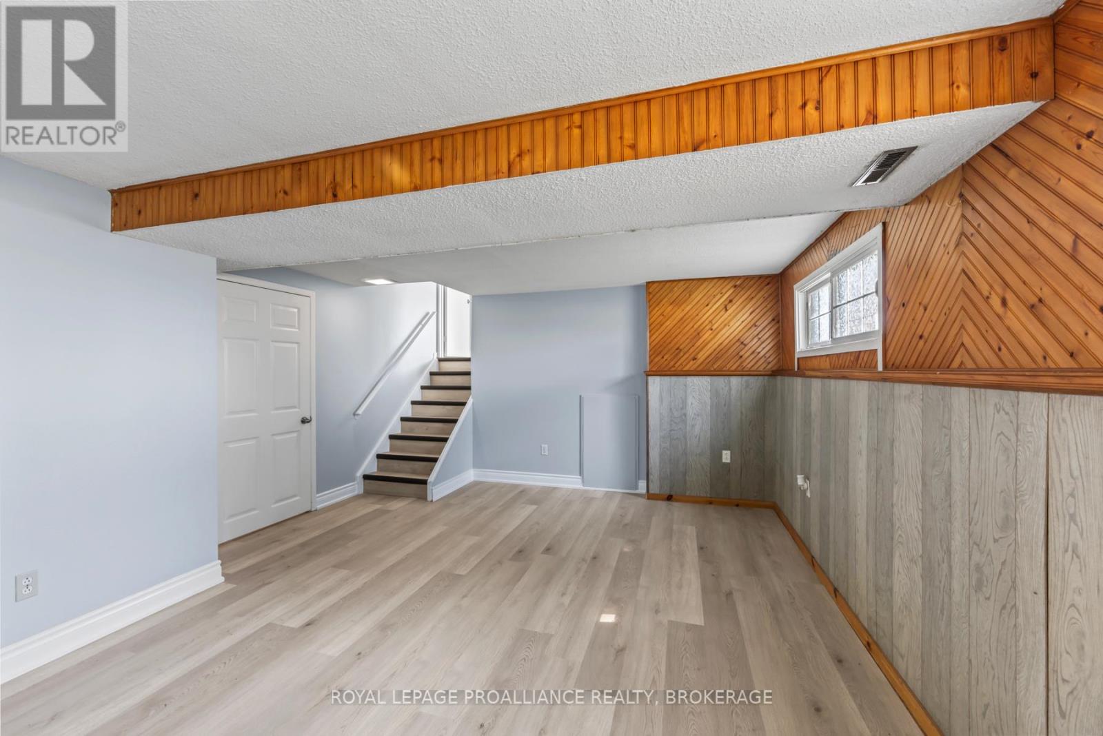 63 Old Oak Road, Kingston, Ontario  K7M 6X2 - Photo 39 - X12373295
