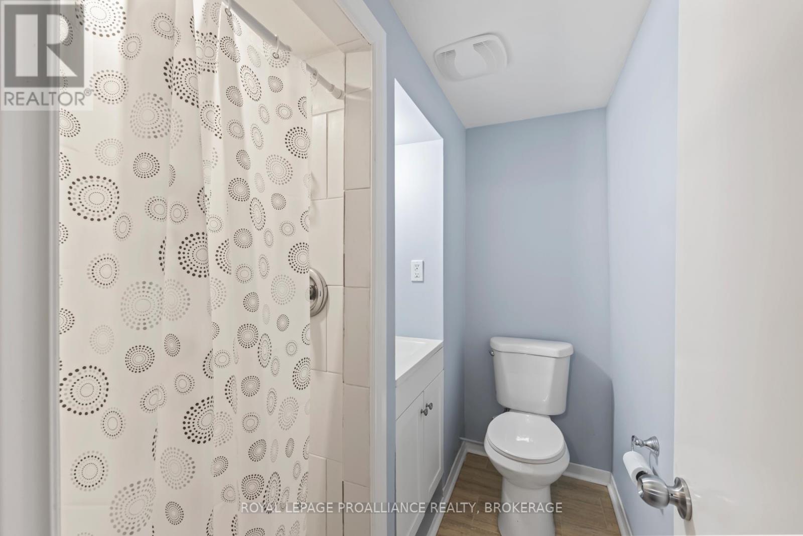 63 Old Oak Road, Kingston, Ontario  K7M 6X2 - Photo 44 - X12373295