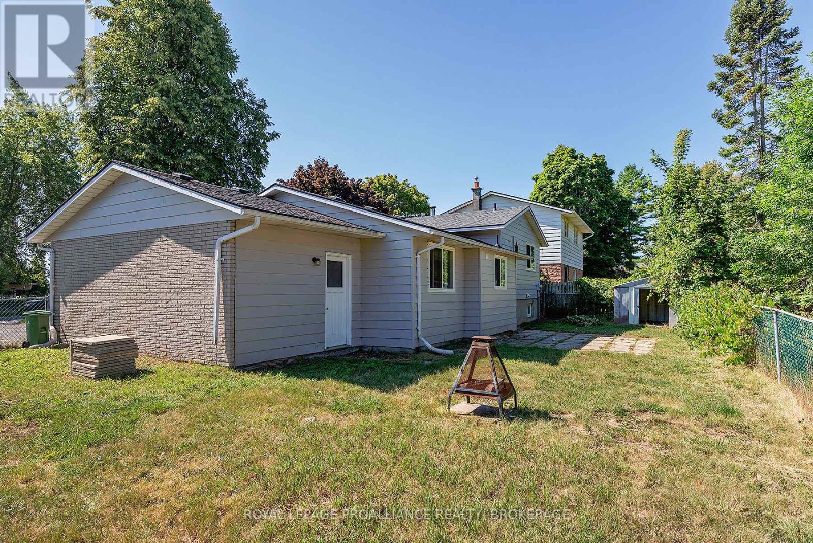 63 Old Oak Road, Kingston, Ontario  K7M 6X2 - Photo 9 - X12373295