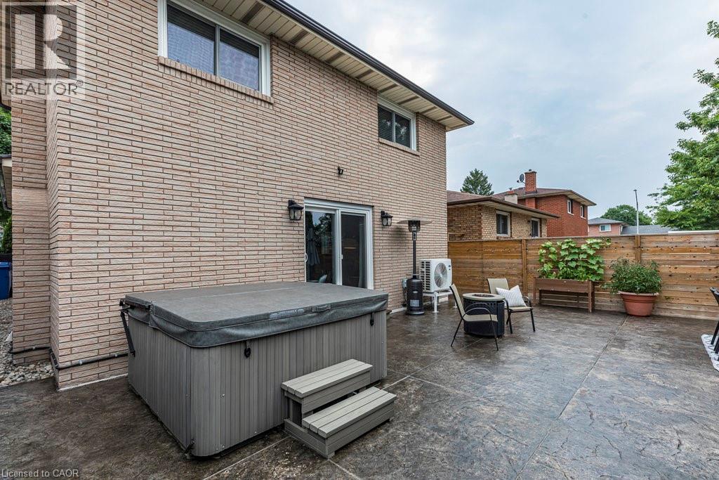 8 Colgate Court, Hamilton, Ontario  L9C 6Z6 - Photo 46 - 40752464