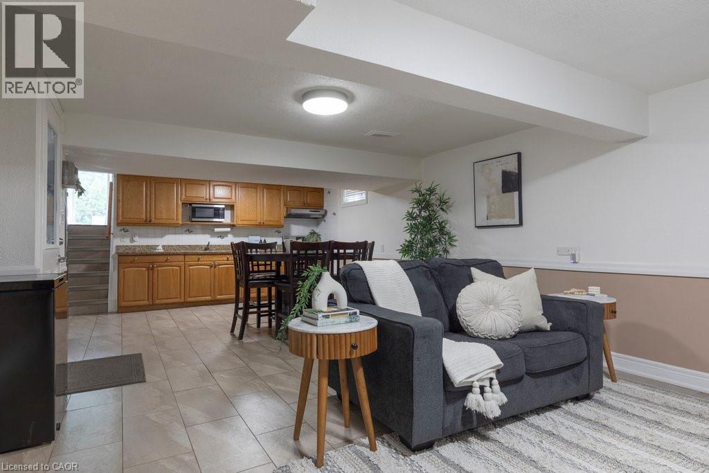 8 Colgate Court, Hamilton, Ontario  L9C 6Z6 - Photo 33 - 40752464