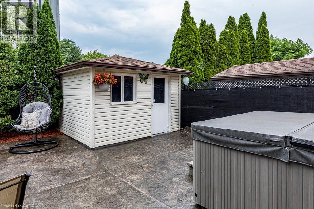 8 Colgate Court, Hamilton, Ontario  L9C 6Z6 - Photo 45 - 40752464