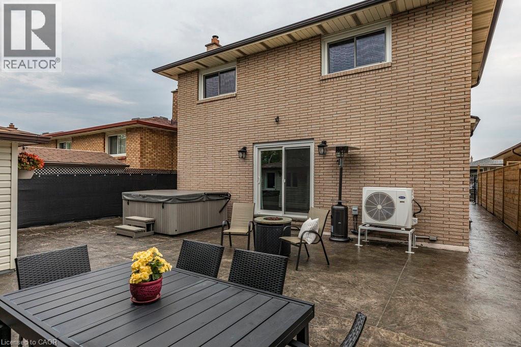 8 Colgate Court, Hamilton, Ontario  L9C 6Z6 - Photo 48 - 40752464