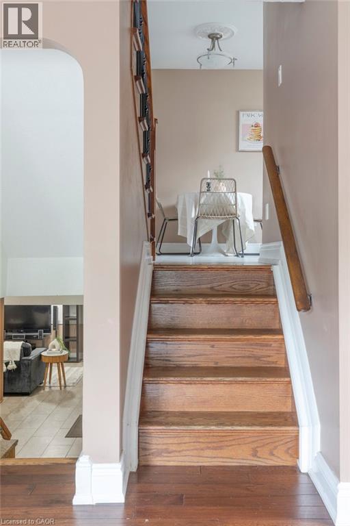 8 Colgate Court, Hamilton, Ontario  L9C 6Z6 - Photo 23 - 40752464