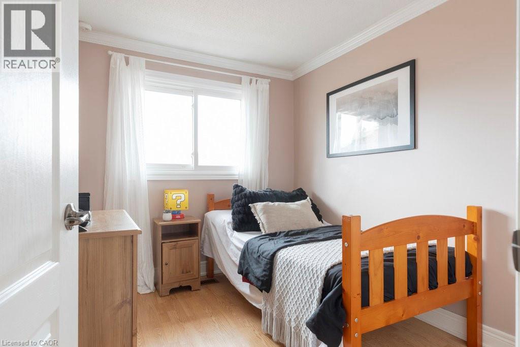 8 Colgate Court, Hamilton, Ontario  L9C 6Z6 - Photo 20 - 40752464