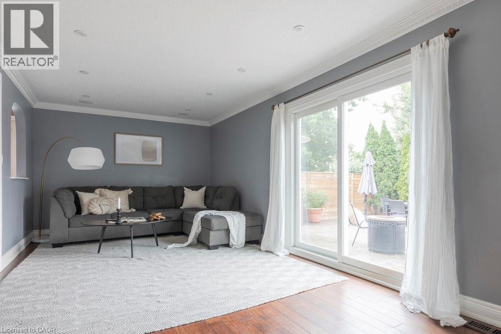 8 Colgate Court, Hamilton, Ontario  L9C 6Z6 - Photo 26 - 40752464