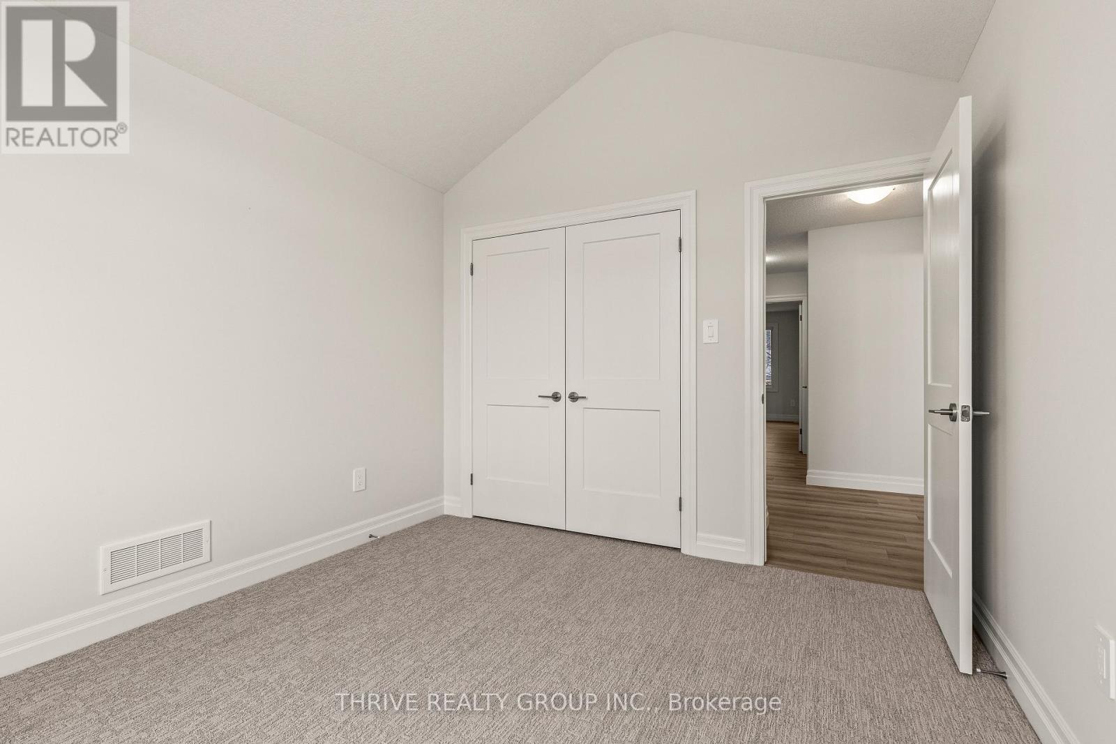 3 - 1061 Eagletrace Drive, London North, Ontario  N6G 0T3 - Photo 34 - X12373264