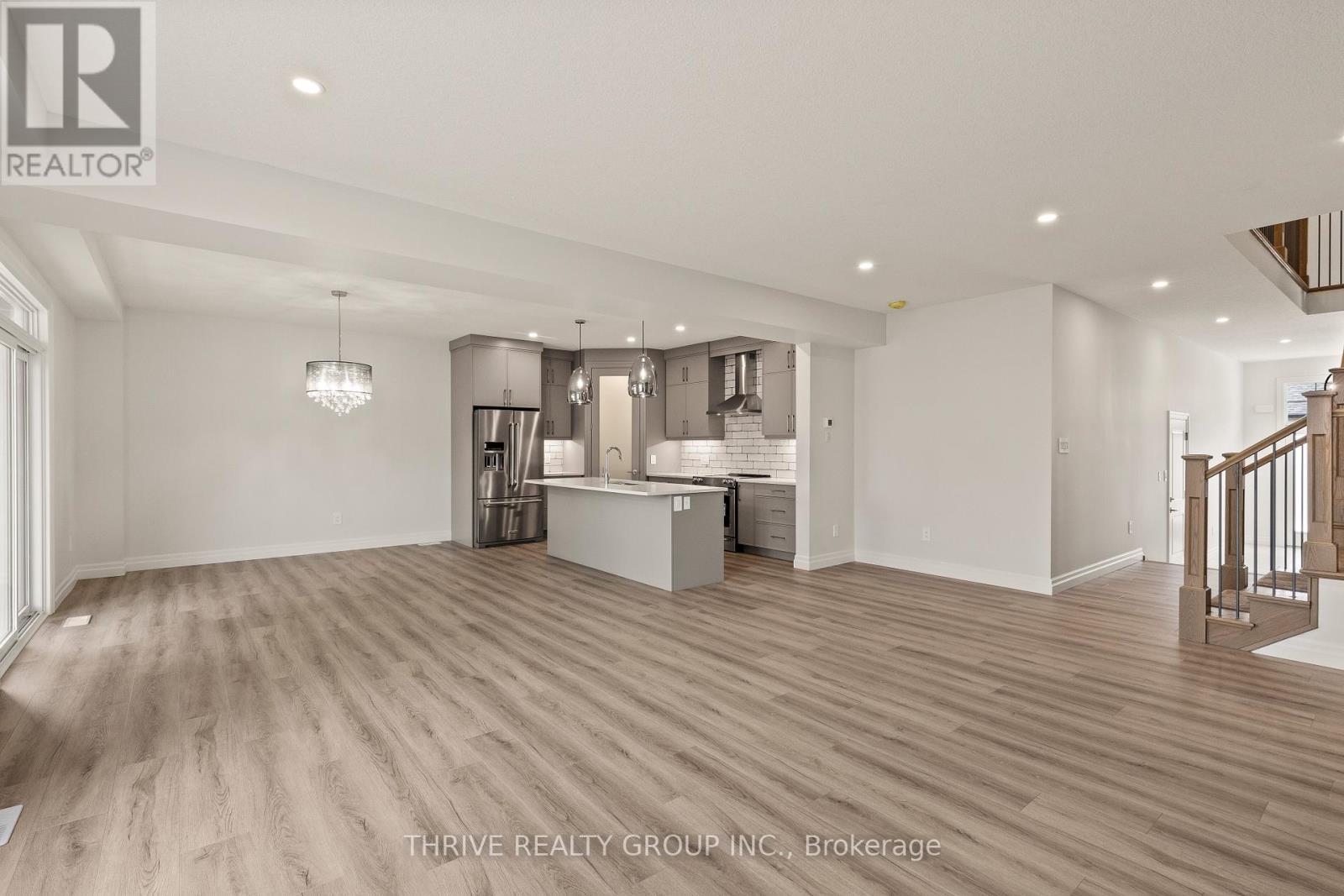 3 - 1061 Eagletrace Drive, London North, Ontario  N6G 0T3 - Photo 8 - X12373264