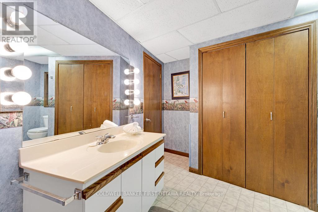 1031 Shanny Bear Lane, Frontenac, Ontario  K0H 2L0 - Photo 27 - X12373259