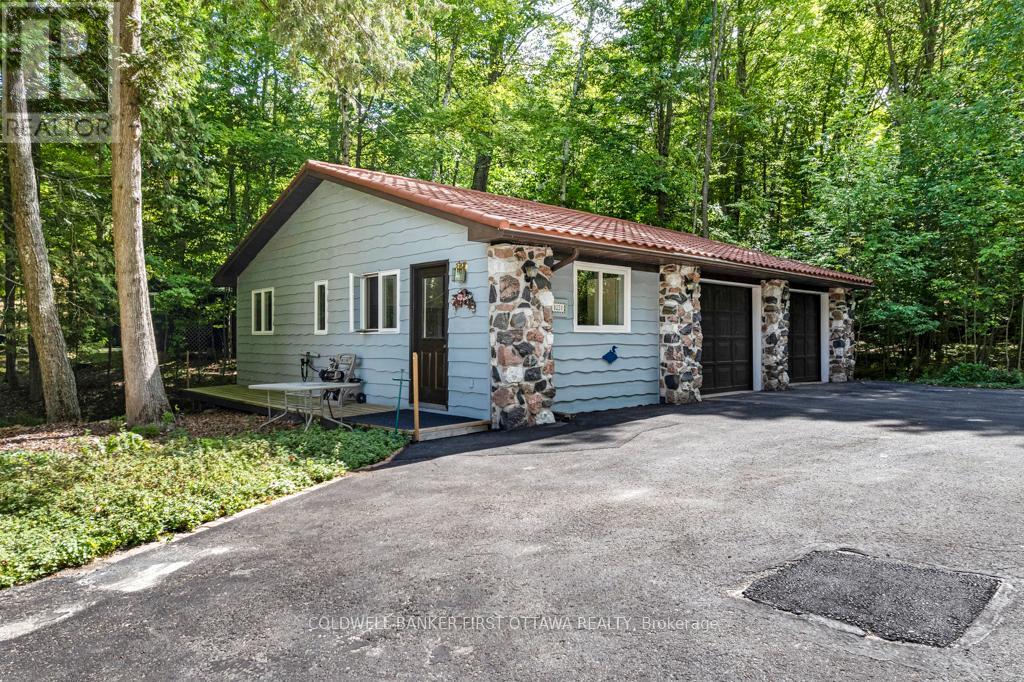 1031 Shanny Bear Lane, Frontenac, Ontario  K0H 2L0 - Photo 29 - X12373259