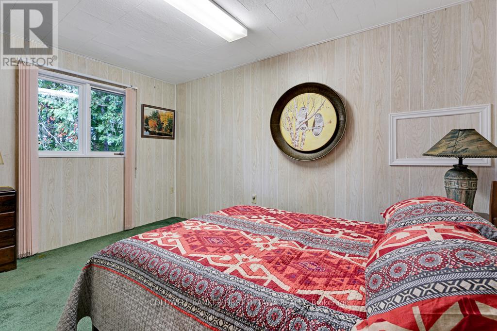 1031 Shanny Bear Lane, Frontenac, Ontario  K0H 2L0 - Photo 32 - X12373259