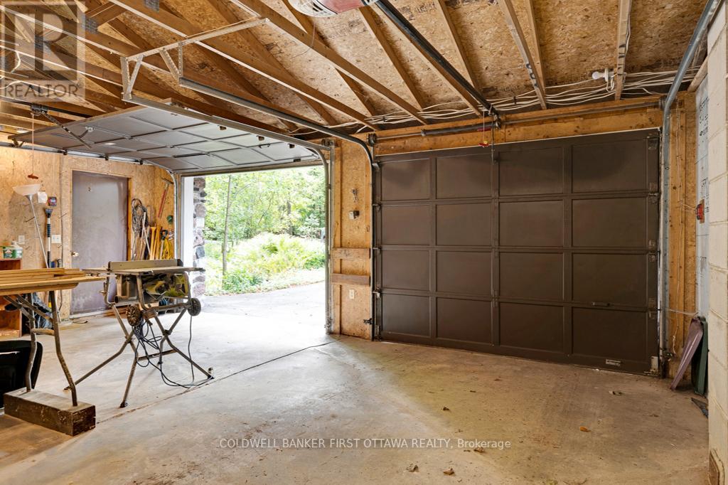 1031 Shanny Bear Lane, Frontenac, Ontario  K0H 2L0 - Photo 35 - X12373259