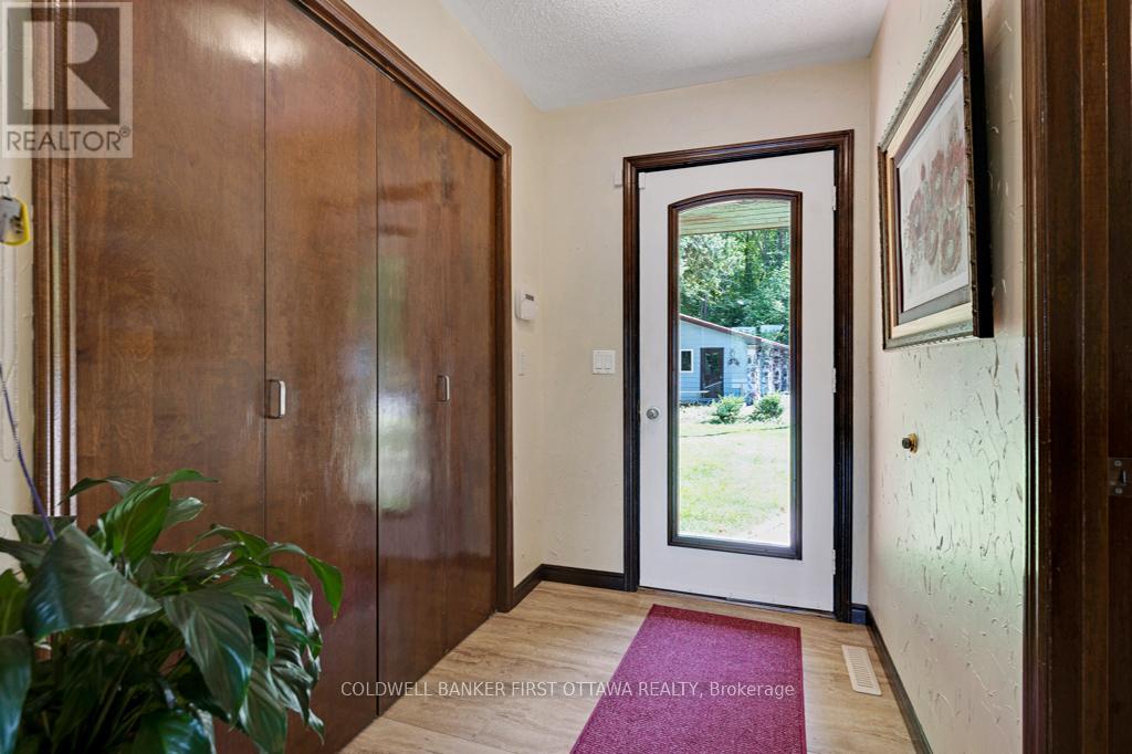 1031 Shanny Bear Lane, Frontenac, Ontario  K0H 2L0 - Photo 6 - X12373259