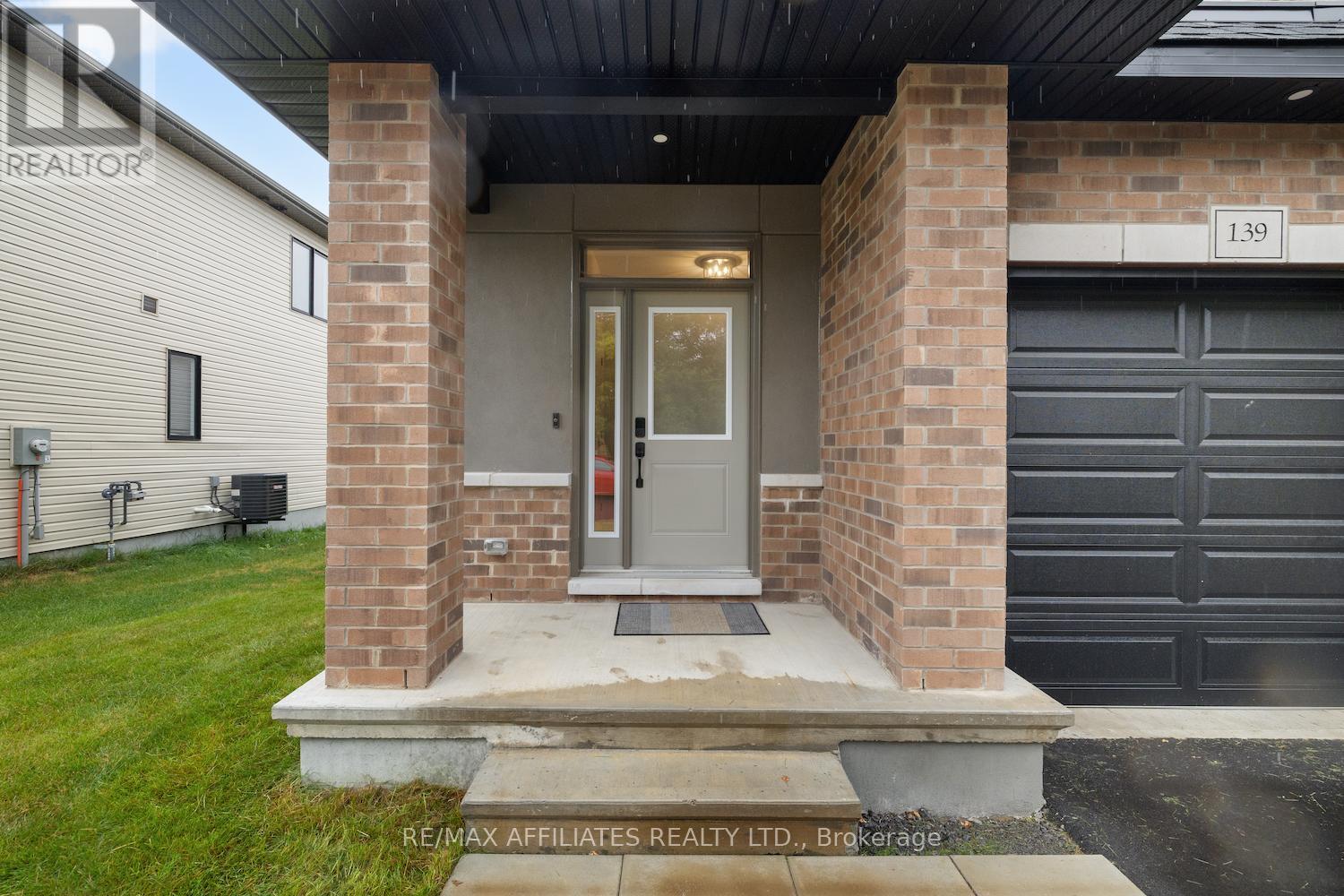 139 Salisbury Street, Ottawa, Ontario  K0A 1L0 - Photo 2 - X12373281