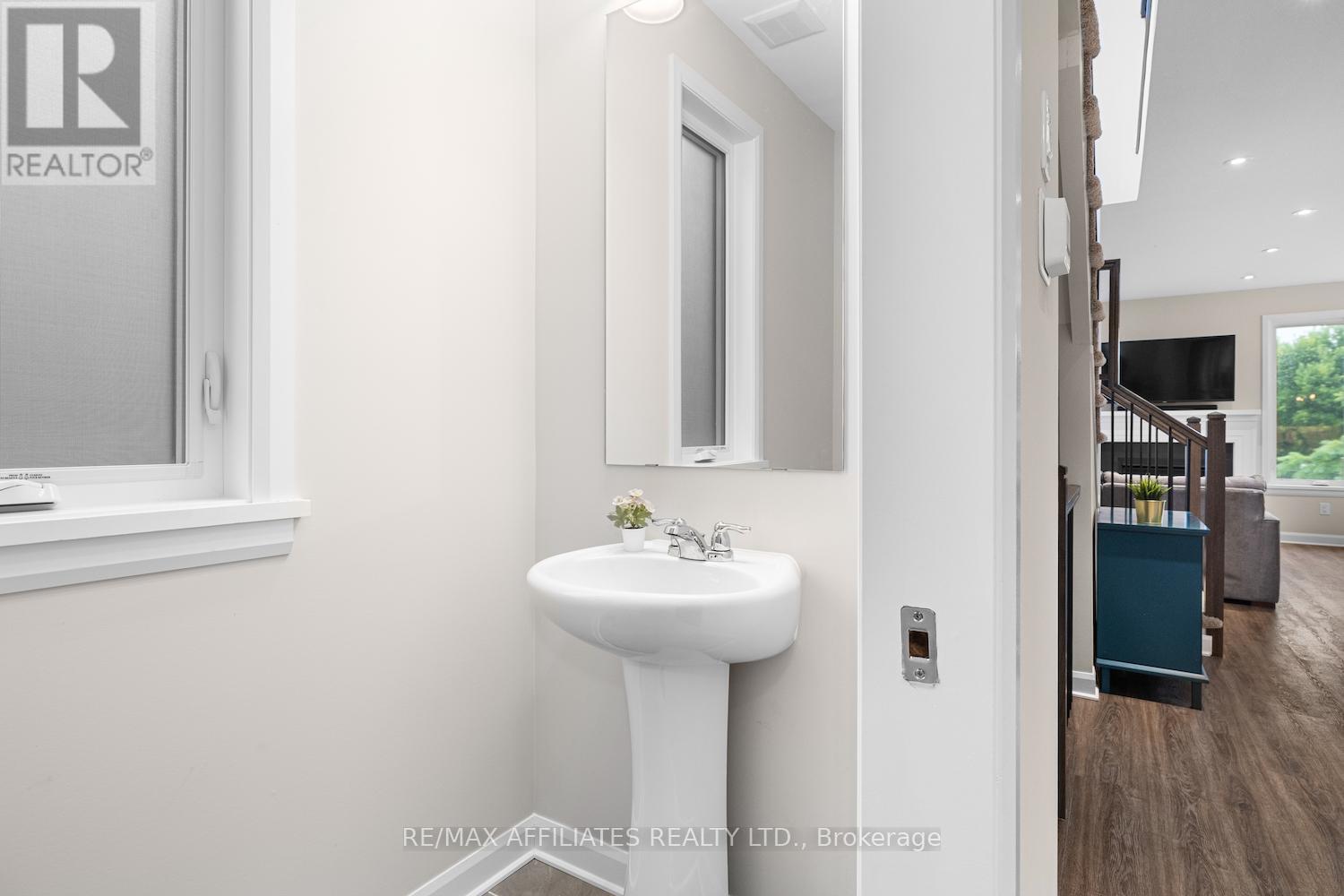 139 Salisbury Street, Ottawa, Ontario  K0A 1L0 - Photo 6 - X12373281