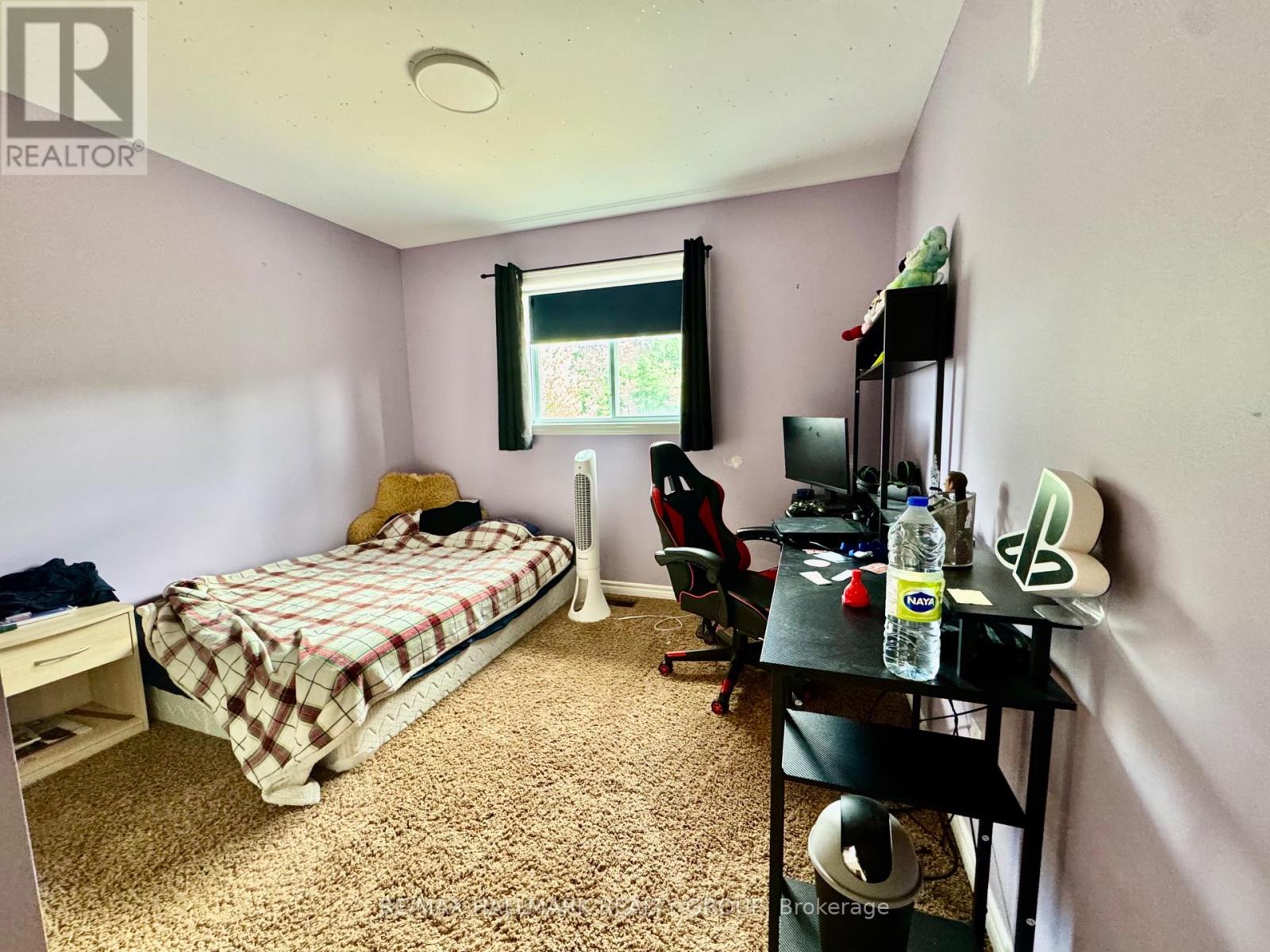 25 Winston Avenue, Petawawa, Ontario  K2B 7Z5 - Photo 14 - X12373289
