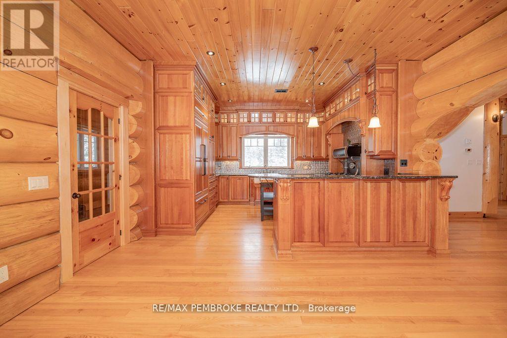 2467 Darling Road, Lanark Highlands, Ontario  K0A 1P0 - Photo 10 - X12373284