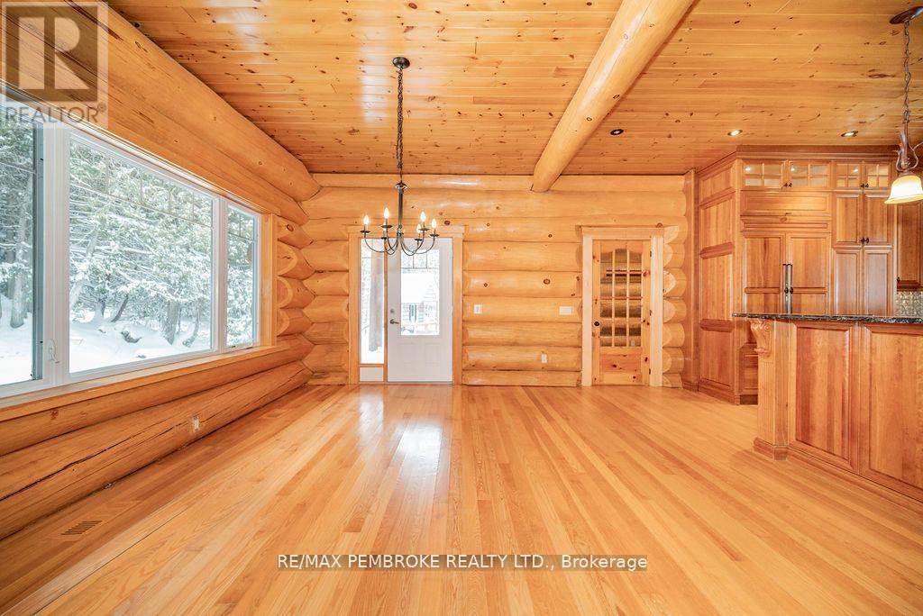 2467 Darling Road, Lanark Highlands, Ontario  K0A 1P0 - Photo 12 - X12373284