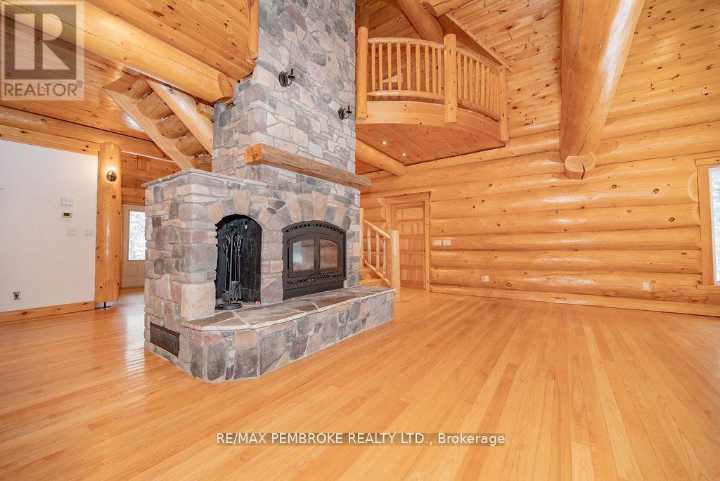 2467 Darling Road, Lanark Highlands, Ontario  K0A 1P0 - Photo 16 - X12373284
