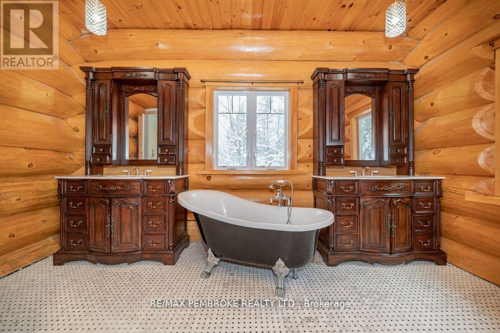 2467 Darling Road, Lanark Highlands, Ontario  K0A 1P0 - Photo 25 - X12373284