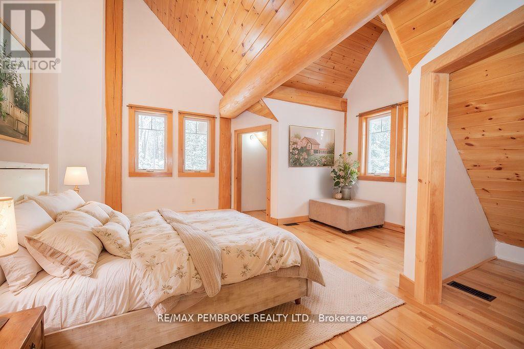 2467 Darling Road, Lanark Highlands, Ontario  K0A 1P0 - Photo 34 - X12373284