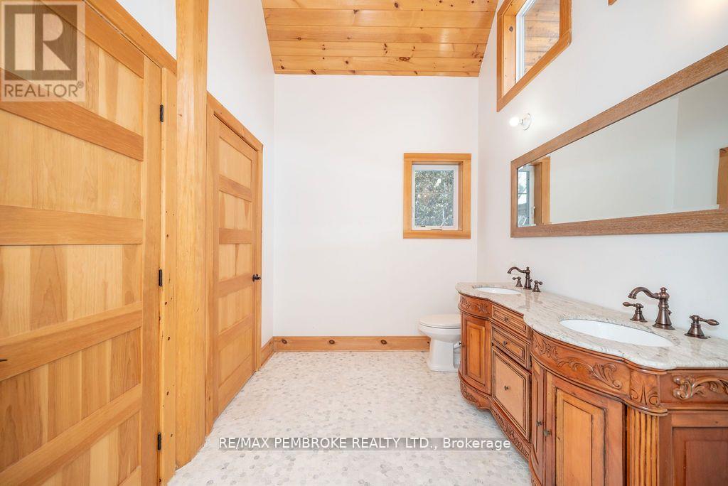 2467 Darling Road, Lanark Highlands, Ontario  K0A 1P0 - Photo 39 - X12373284