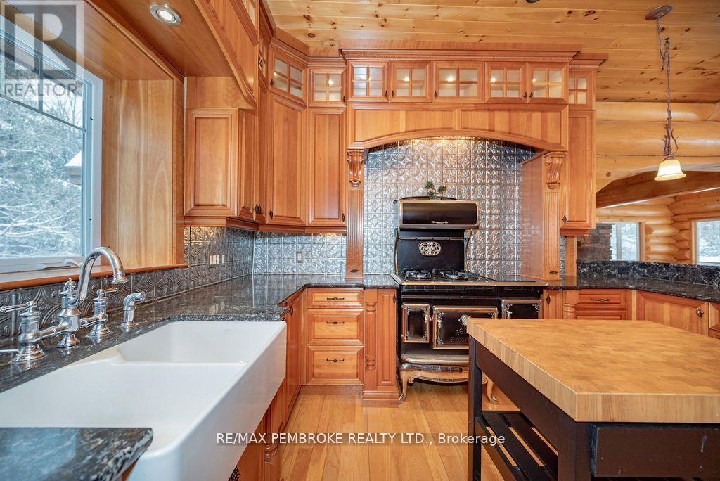 2467 Darling Road, Lanark Highlands, Ontario  K0A 1P0 - Photo 7 - X12373284