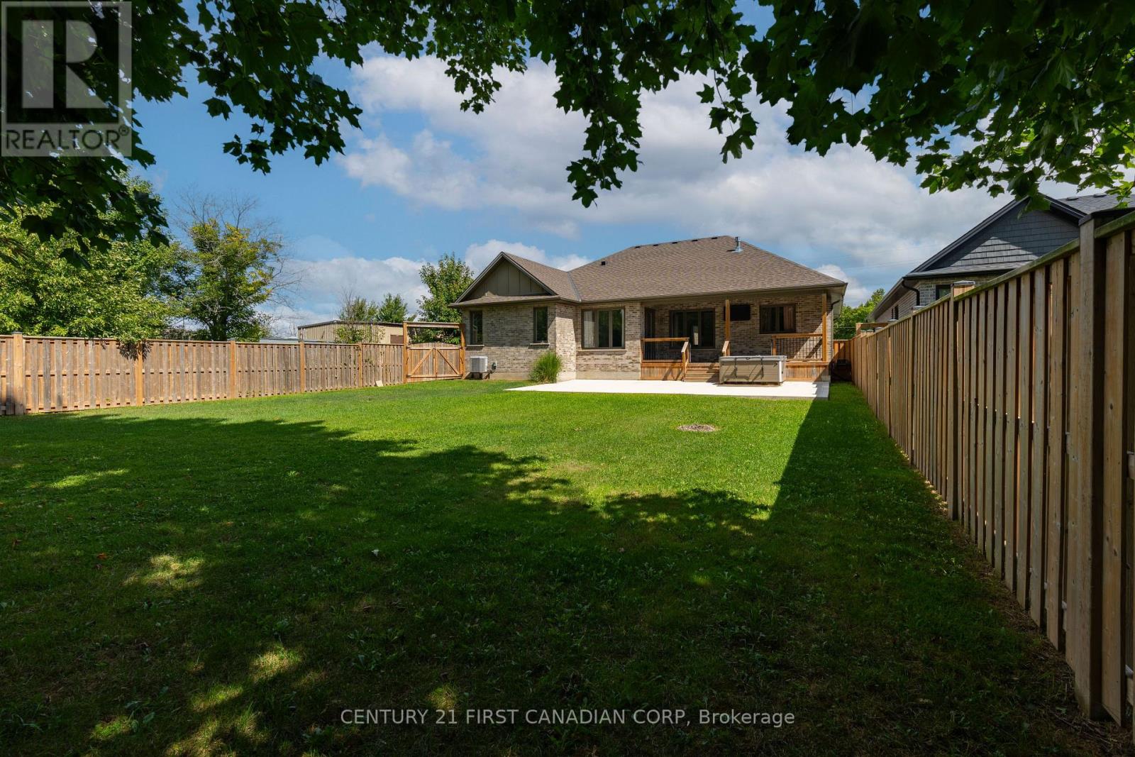 245 Walnut Street, Lucan Biddulph, Ontario  N0M 2J0 - Photo 11 - X12273745
