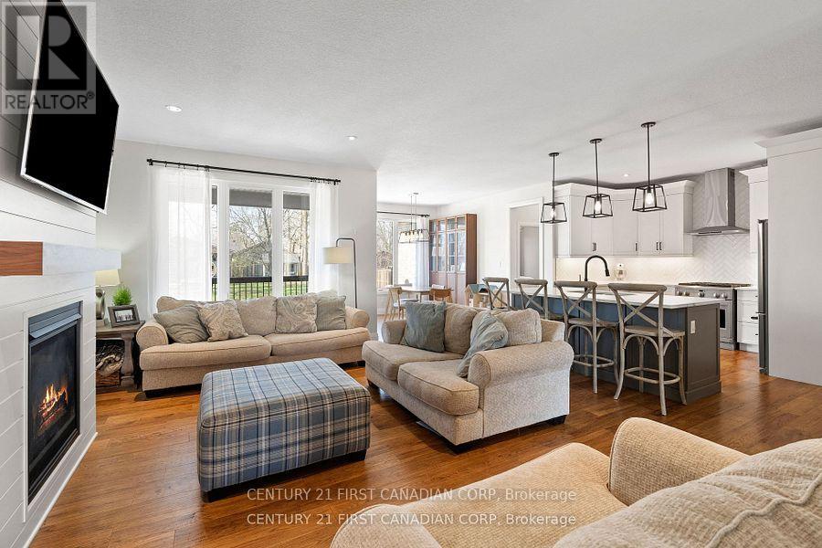 245 Walnut Street, Lucan Biddulph, Ontario  N0M 2J0 - Photo 20 - X12273745