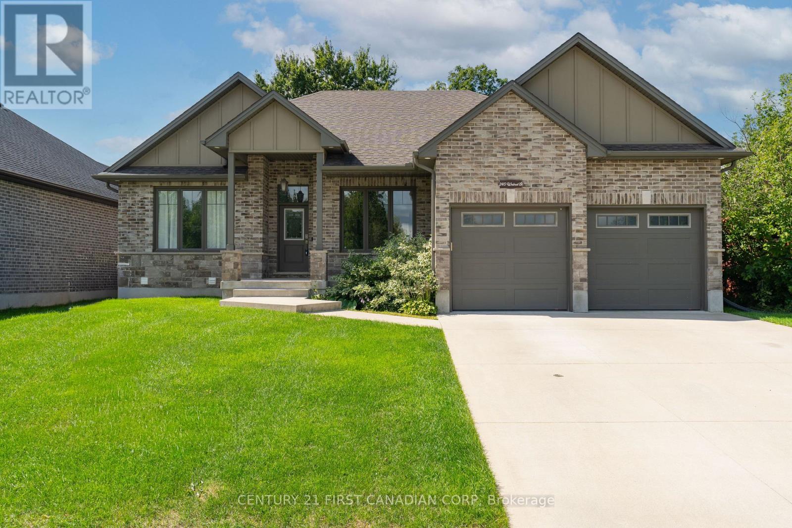 245 Walnut Street, Lucan Biddulph, Ontario  N0M 2J0 - Photo 2 - X12273745