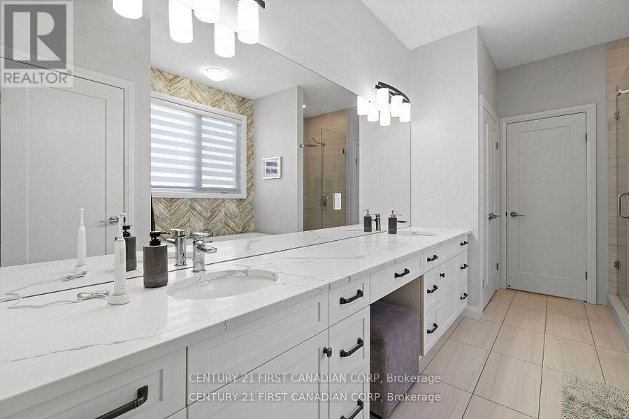245 Walnut Street, Lucan Biddulph, Ontario  N0M 2J0 - Photo 38 - X12273745