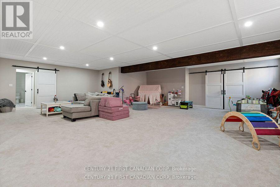 245 Walnut Street, Lucan Biddulph, Ontario  N0M 2J0 - Photo 41 - X12273745