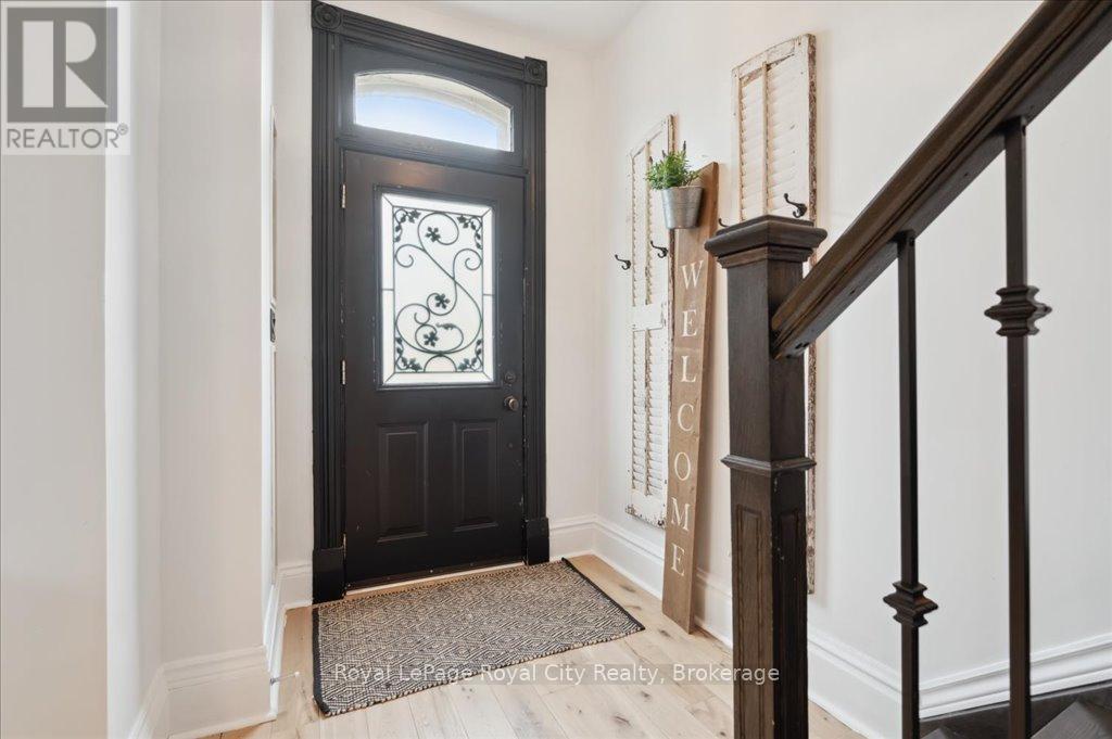 42 Bielby Street, East Luther Grand Valley, Ontario  L9W 5N3 - Photo 6 - X12373247