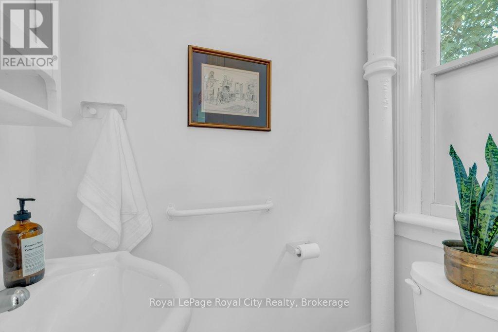45 Toronto Street, Guelph, Ontario  N1E 3E3 - Photo 19 - X12373293