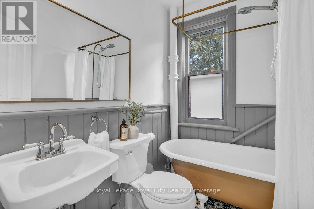 45 Toronto Street, Guelph, Ontario  N1E 3E3 - Photo 31 - X12373293