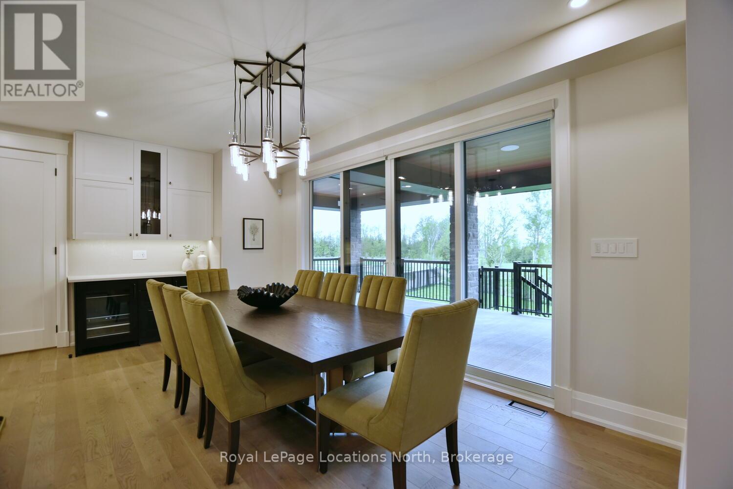166 Springside Crescent, Blue Mountains, Ontario  L9Y 5L3 - Photo 10 - X12373299