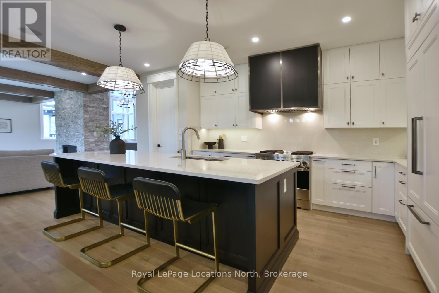 166 Springside Crescent, Blue Mountains, Ontario  L9Y 5L3 - Photo 14 - X12373299