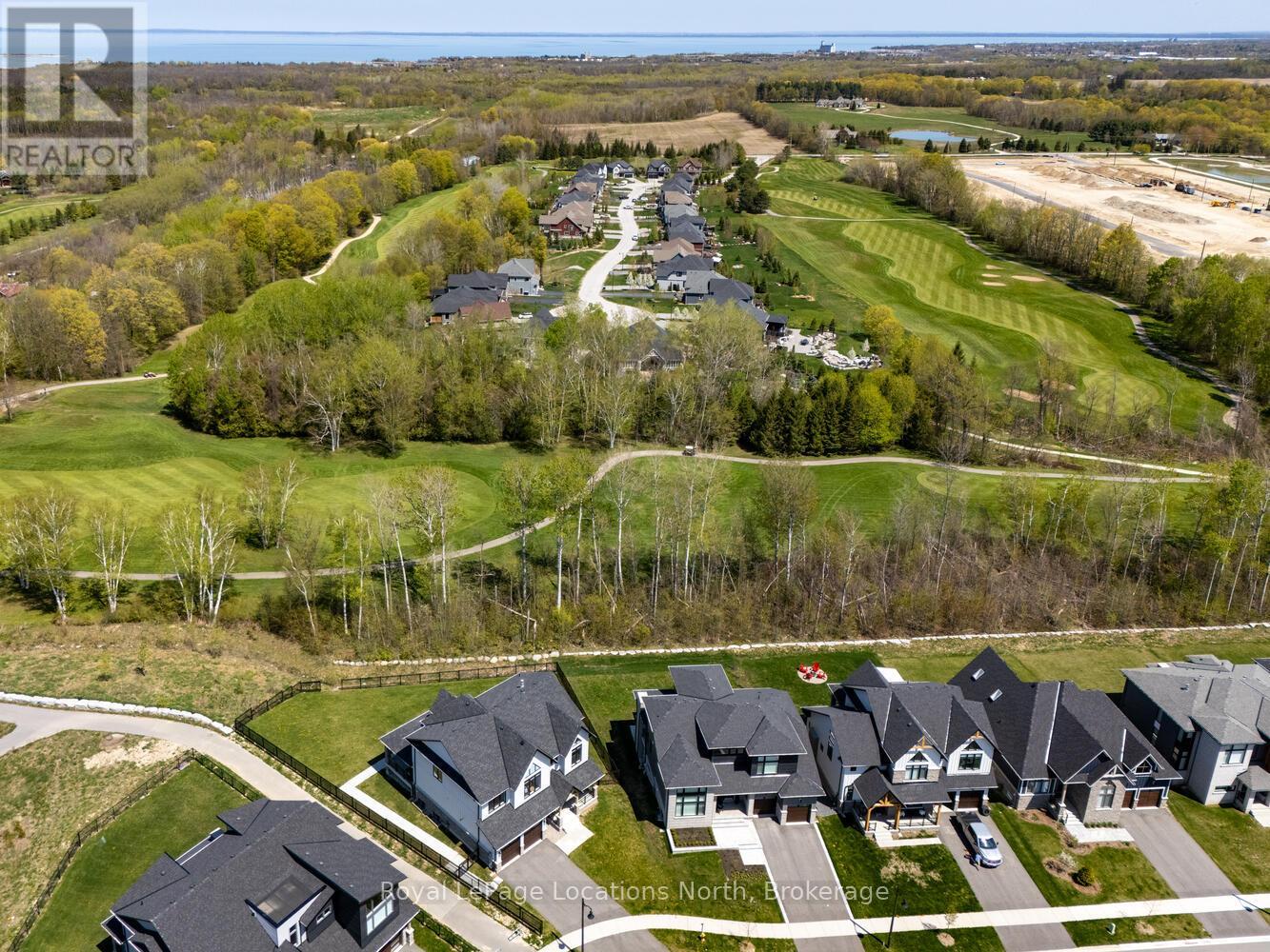 166 Springside Crescent, Blue Mountains, Ontario  L9Y 5L3 - Photo 45 - X12373299