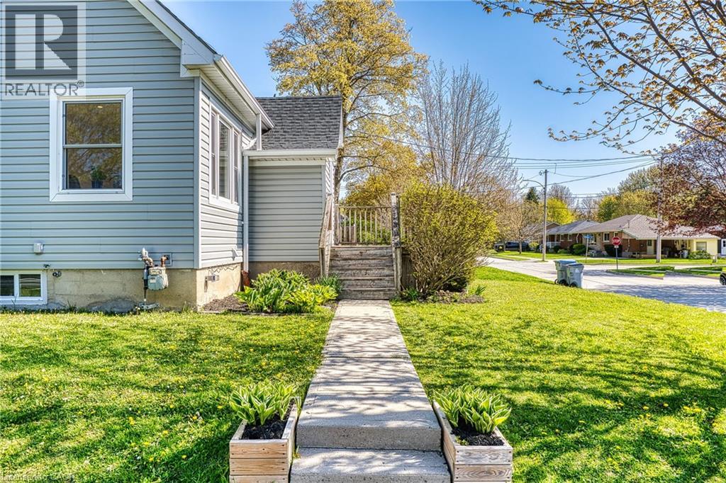 487 York Avenue N, Listowel, Ontario  N4W 2X6 - Photo 7 - 40764528