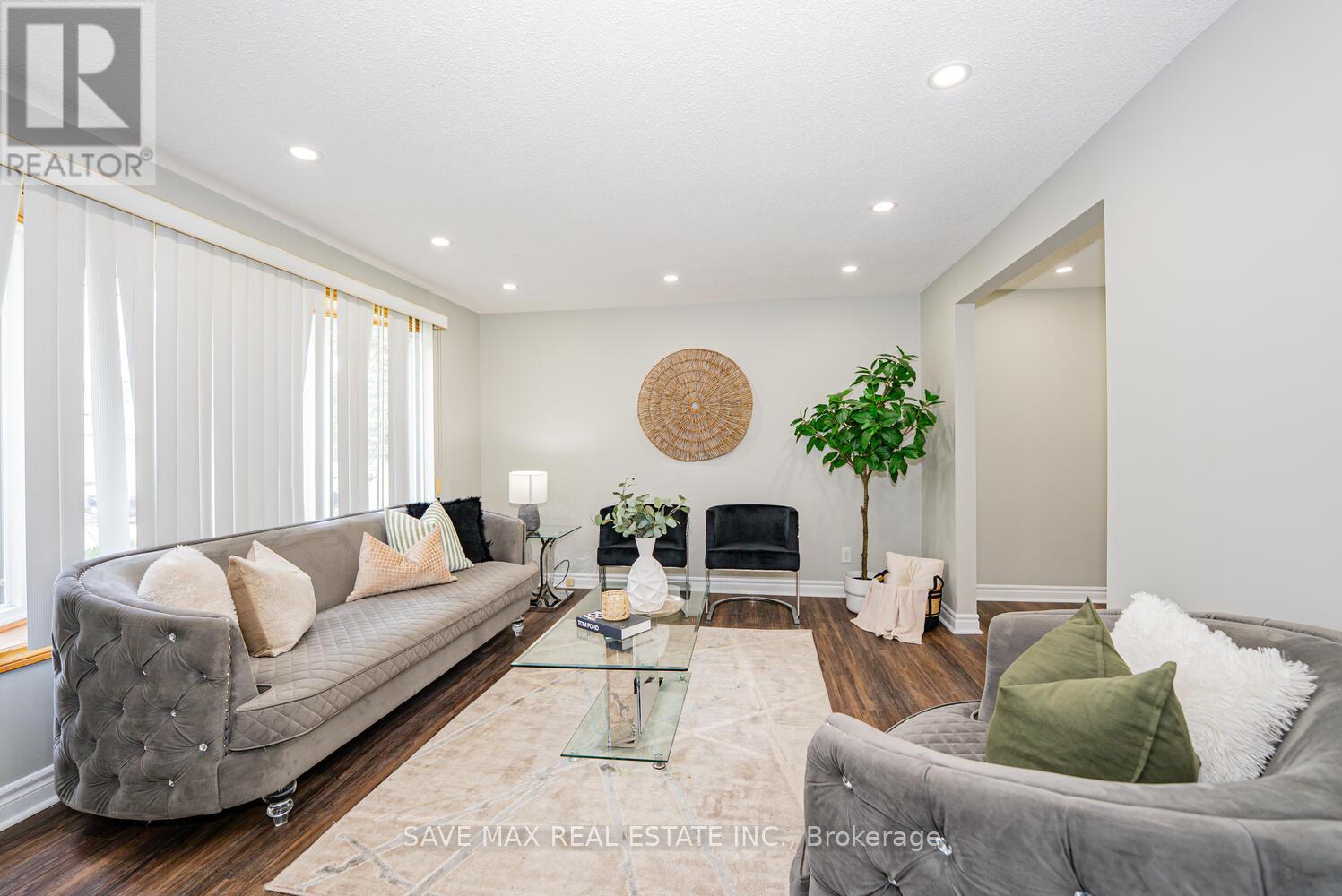 Property at 88 HARCOURT CRESCENT image 4