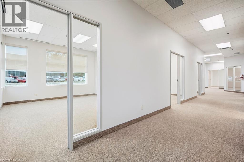 1050 Pachino Court Unit# 4, Burlington, Ontario  L7L 6B9 - Photo 2 - 40764028