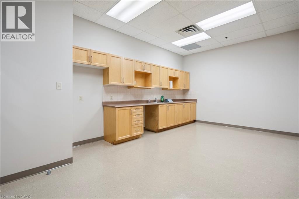 1050 Pachino Court Unit# 4, Burlington, Ontario  L7L 6B9 - Photo 5 - 40764028