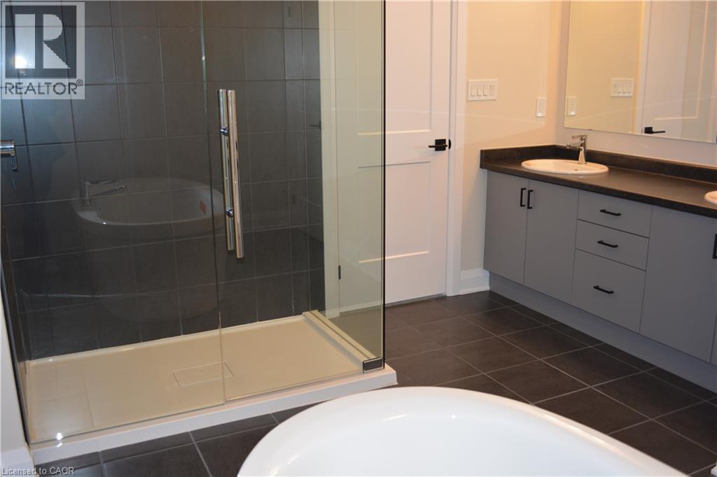 559 Balsam Poplar Street, Waterloo, Ontario  N2V 0H9 - Photo 17 - 40764960