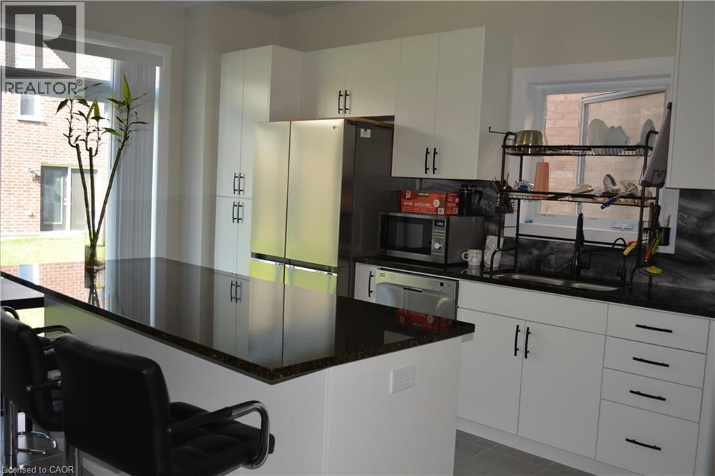 559 Balsam Poplar Street, Waterloo, Ontario  N2V 0H9 - Photo 5 - 40764960