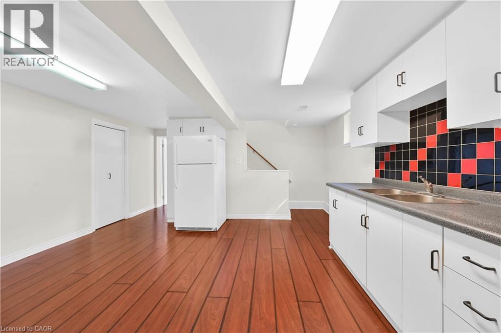 1008 Upper Wellington Street Unit# Lower Suite, Hamilton, Ontario  L9A 3S3 - Photo 11 - 40765026
