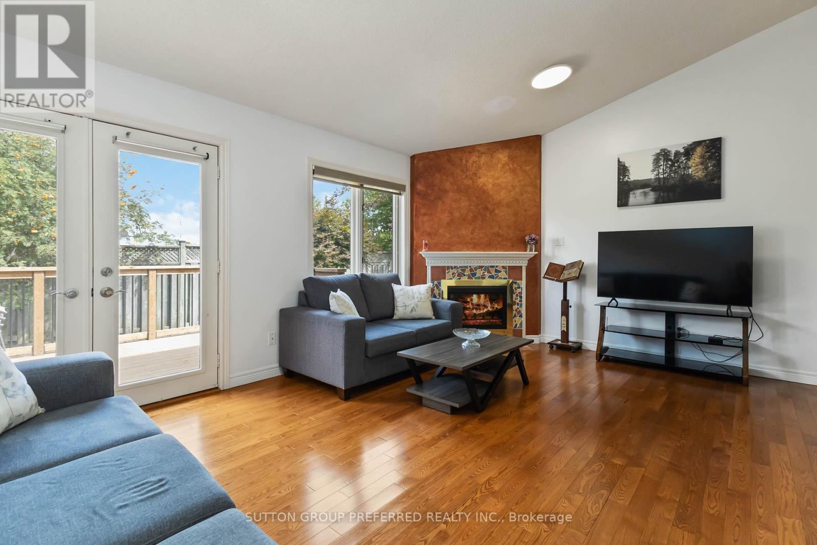 2 - 617 Wharncliffe Road S, London South, Ontario  N6J 2N7 - Photo 11 - X12368911